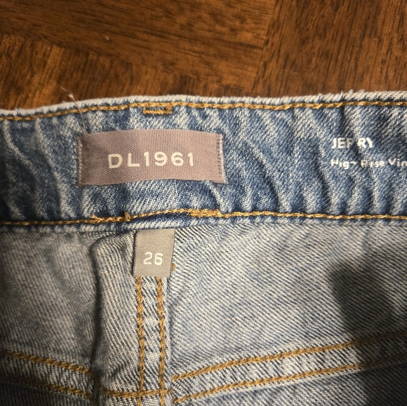 DL1961 Jerry High Rise Vintage Straight Hawthorne Jeans Women's Size 26 - Picture 15 of 16
